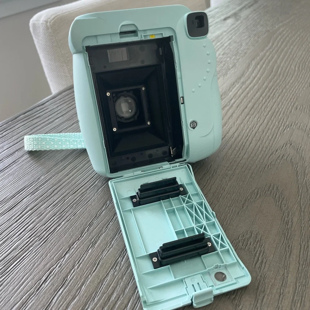 Fujifilm Instax Mini 9 Instant Camera - Mint Green